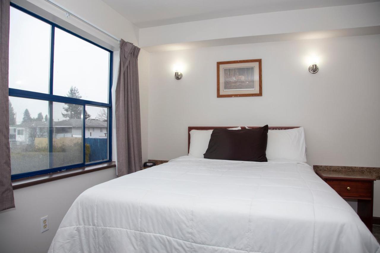 Happy Day Inn Burnaby Exteriér fotografie