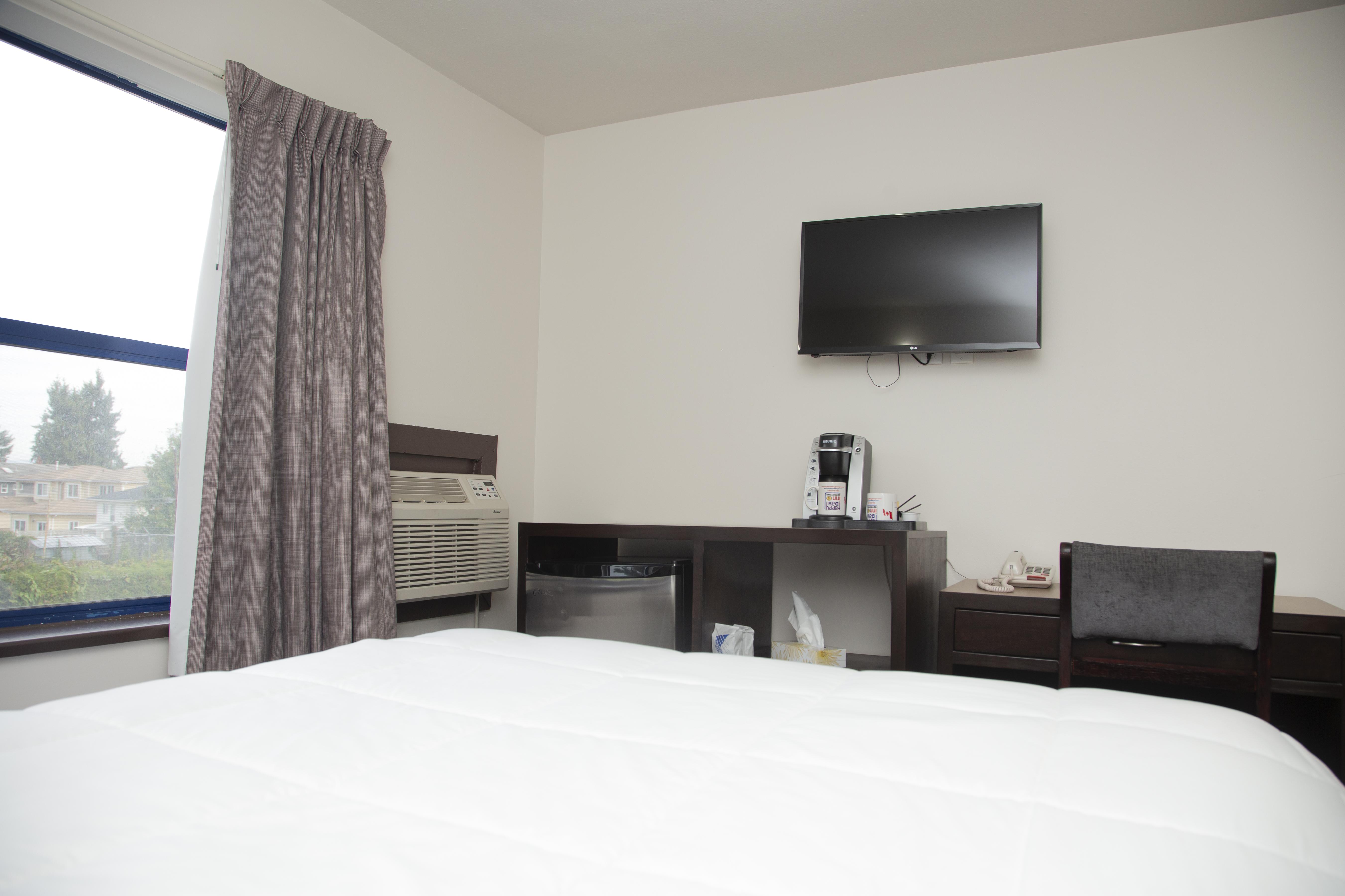 Happy Day Inn Burnaby Exteriér fotografie