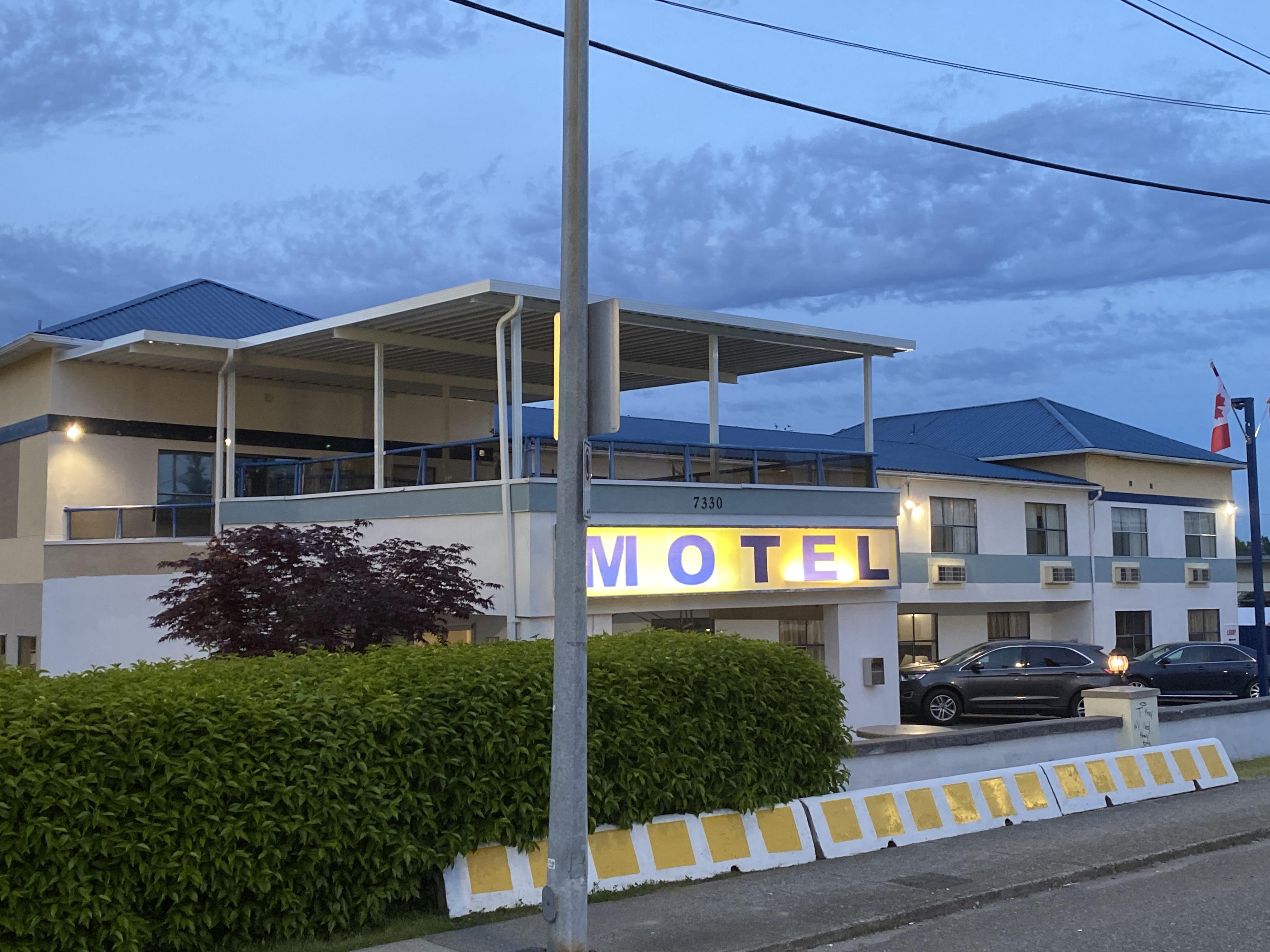 Happy Day Inn Burnaby Exteriér fotografie